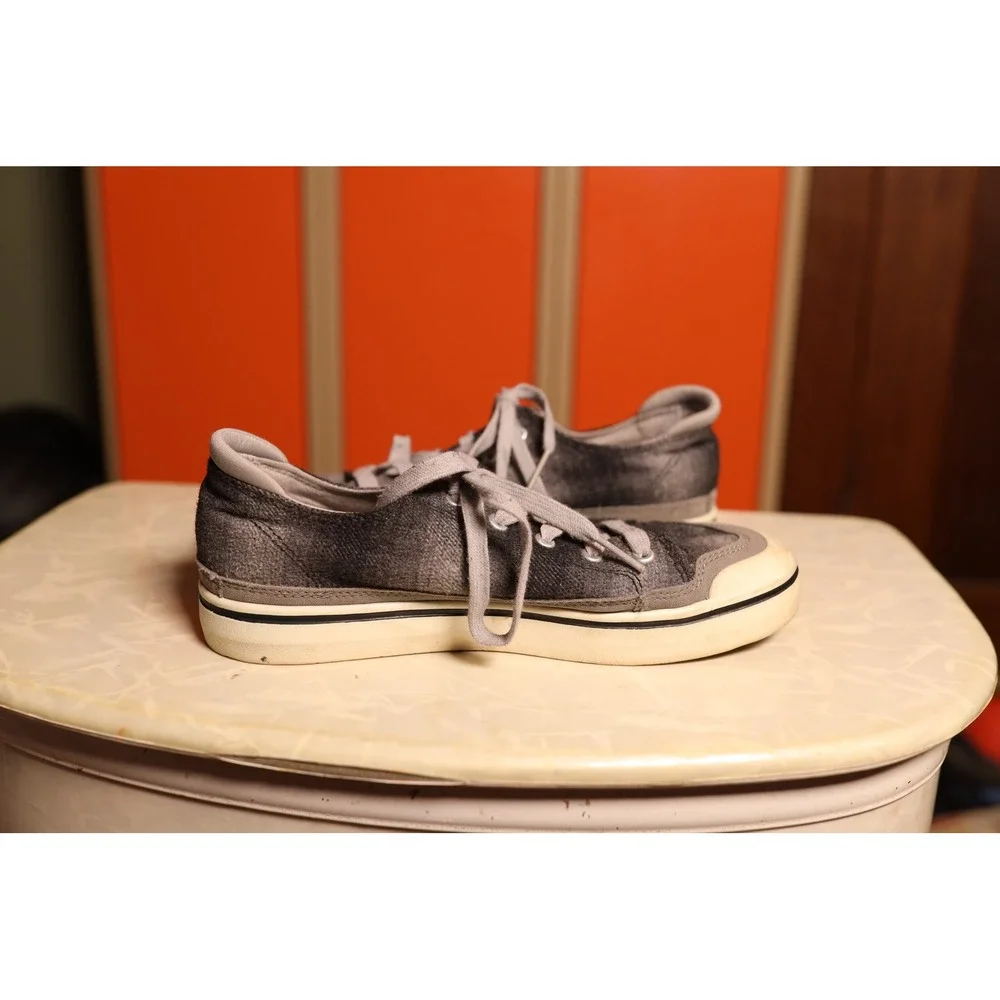 Keen Elsa Womens 9.5 Grey Low Top Lace‎ Up Canvas Sneakers Shoes